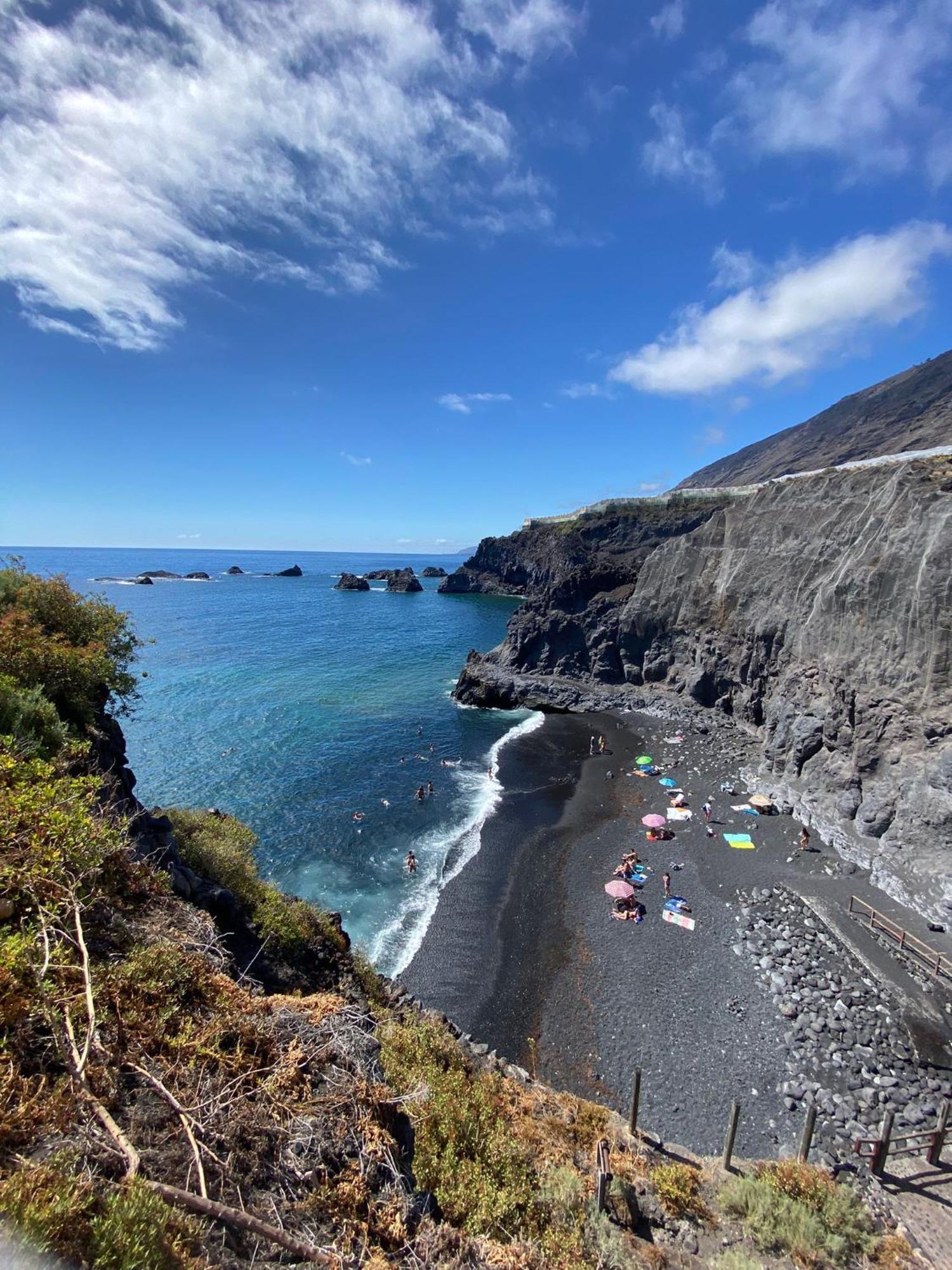 Mar De Lava Puerto De Naos